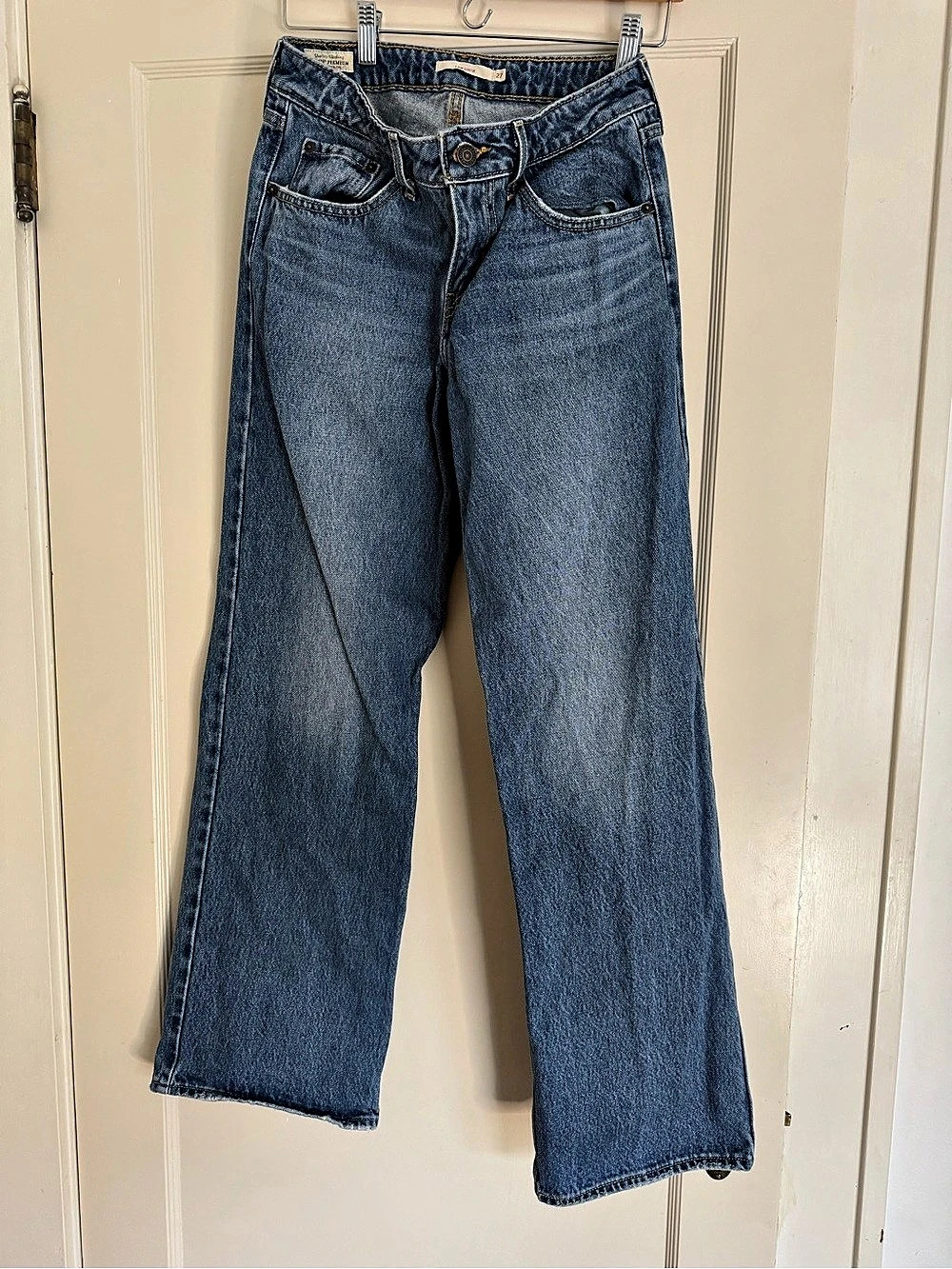 Levi's Low Loose Jeans in Blue Waist 27